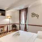 Santa Prassede Hotel 2*