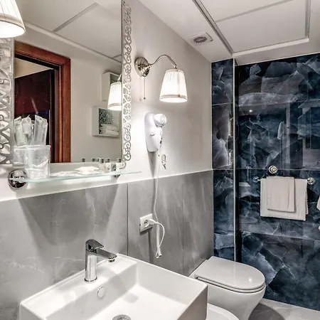 Santa Prassede Hotel 2*