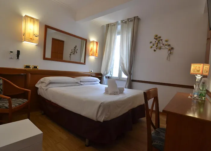 サンタ プラッセーデ 2* ローマ