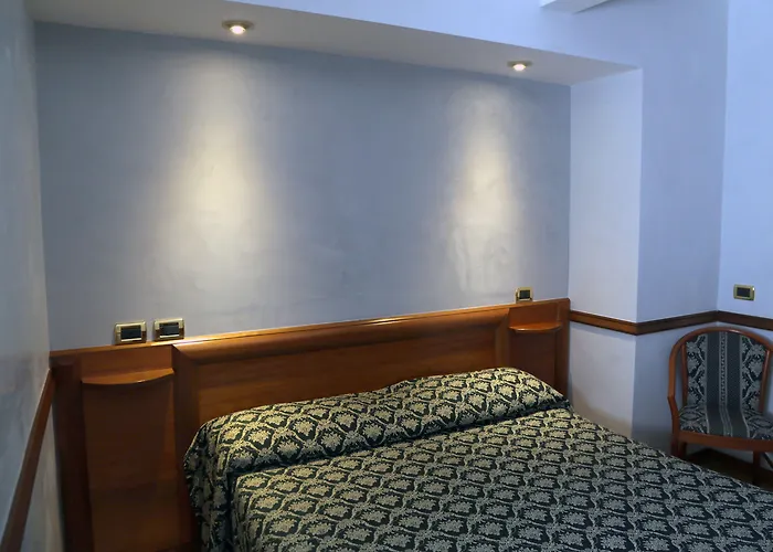 サンタ プラッセーデ 2* ローマ