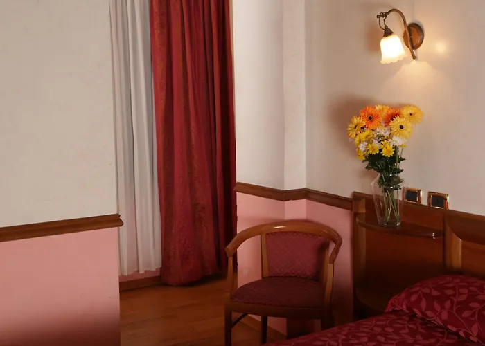 サンタ プラッセーデ 2*