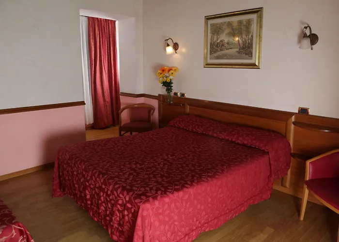 サンタ プラッセーデ 2* ローマ